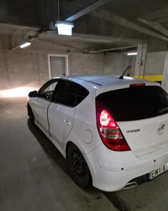 Hyundai I30 cena 14000 przebieg: 305000, rok produkcji 2010 z Wrocław małe 16